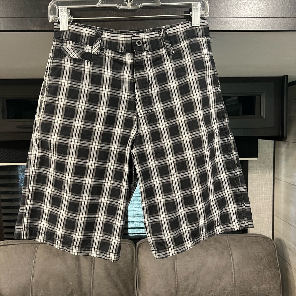 Point Zero Boys Plaid Shorts Black/Grey/White Size 12 Gently Used